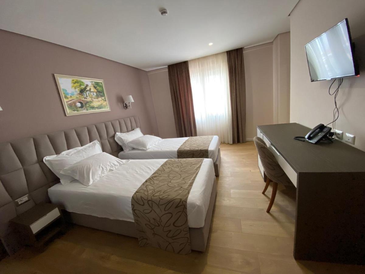 Готель Doanesia Premium & 4*