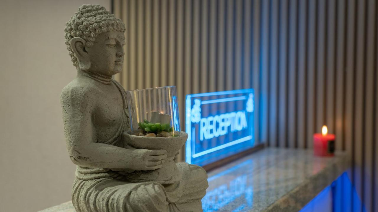 Hotel Doanesia Premium & Tirana
