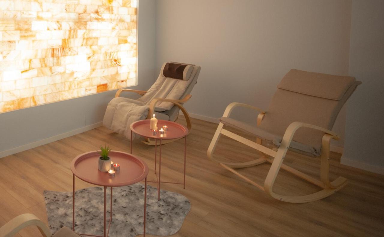 Hotel Doanesia Premium & Tirana