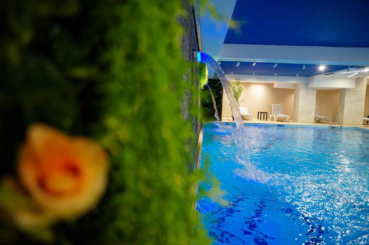 Doanesia Premium & 4* Tirana