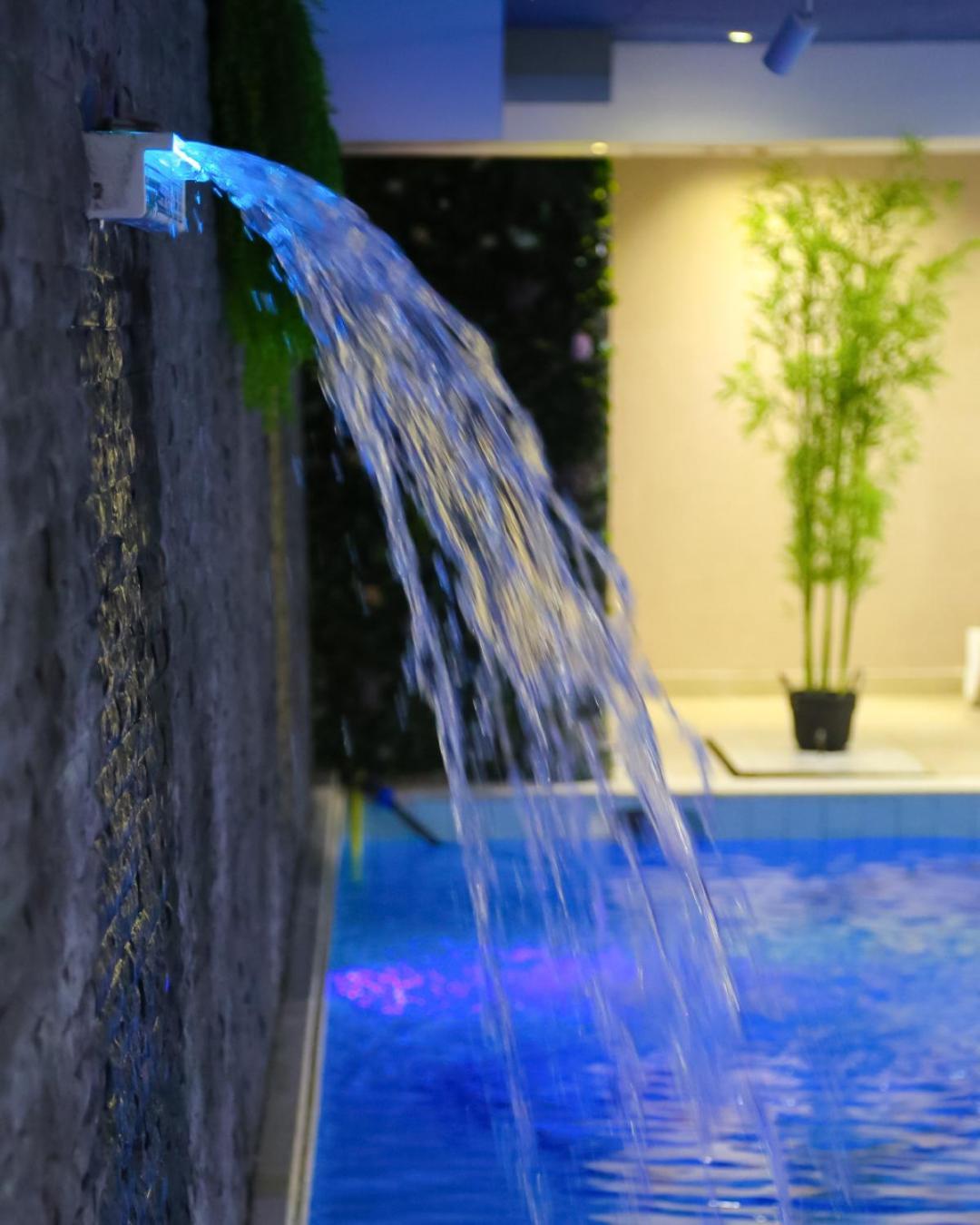 Hotel Doanesia Premium & Mezez